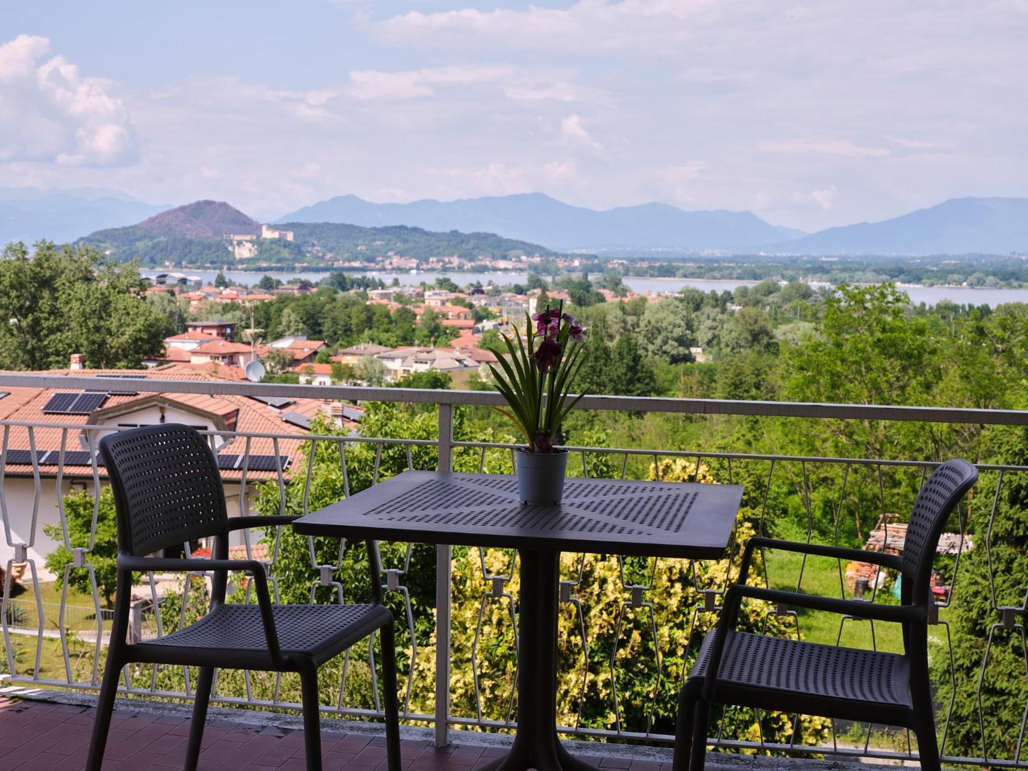 Casa Ierardi - Appartamento Arona Bellavista Zewnętrze zdjęcie